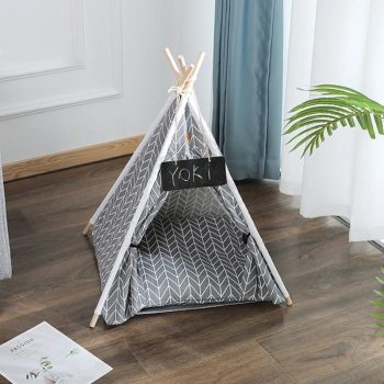 Tipi Chat Triangle Blanc Et Gris